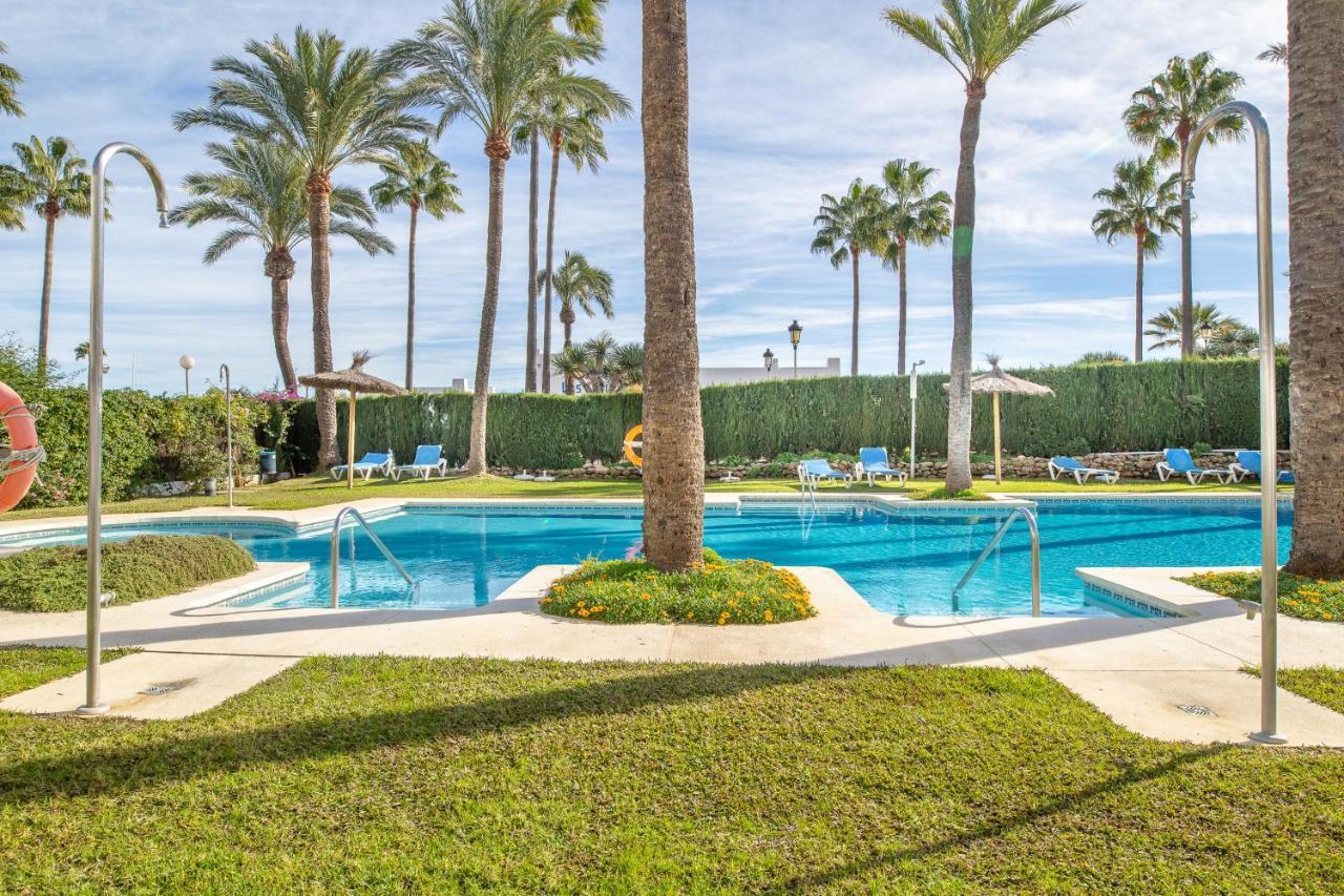 2261-Superb Apt On The Beach, On Duquesa Harbour Manilva Exterior photo